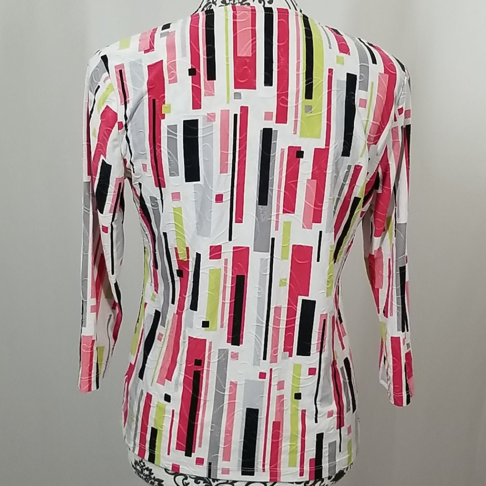 JM Collection Geometric Top - Picture 3 of 6